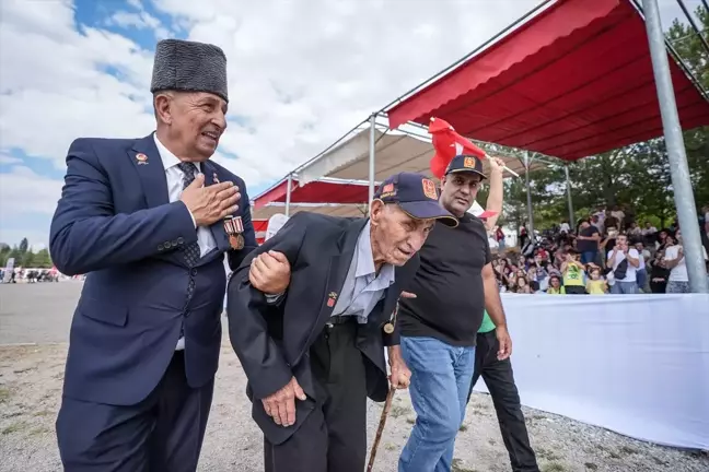 Kore Savaşı Gazisi Hüseyin Bodur, Milli Mücadele Törenine Katıldı