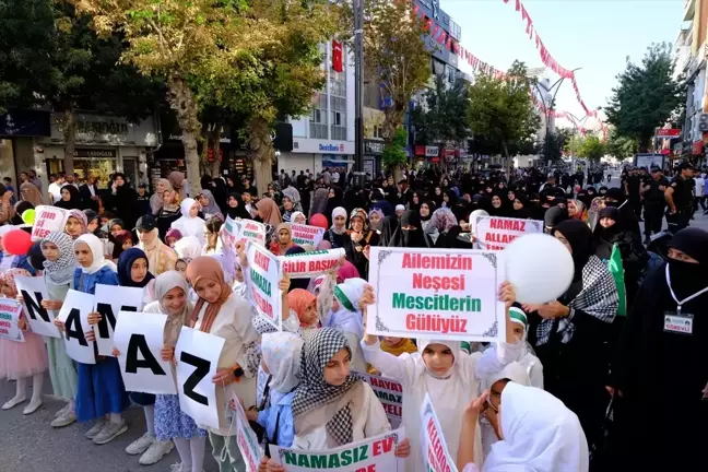 Van'da 'Hayat Namazla Güzeldir' etkinliği