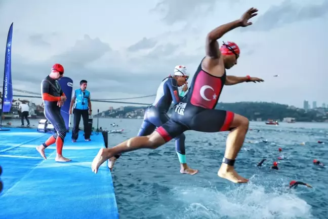 Dünyada iki kıta arasında gerçekleşen tek triatlon yarışması Oral-B Challenge İstanbul, Beykoz'da yapıldı