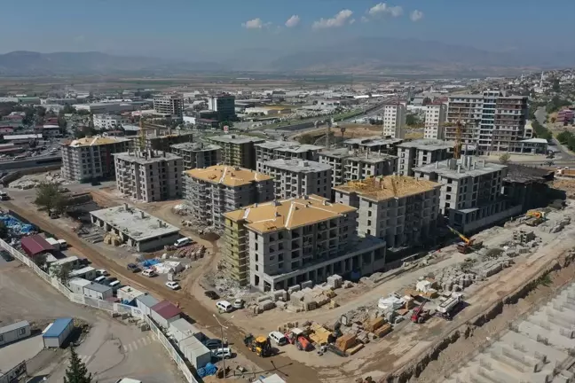 Kahramanmaraş'ta Ebrar Sitesi Yeniden İnşa Ediliyor