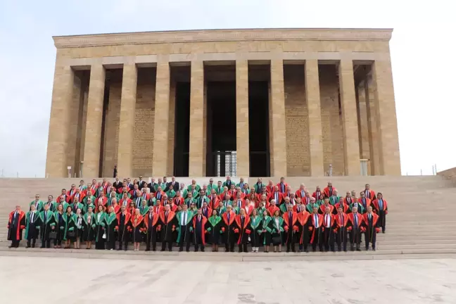 Yargıtay Başkanı ve üyeleri Anıtkabir'i ziyaret etti