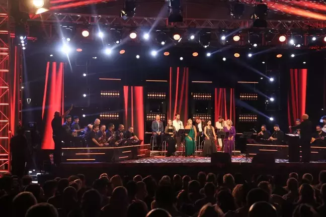 TRT Sanatçıları Şehir Konserleri Kayseri'de Yapıldı