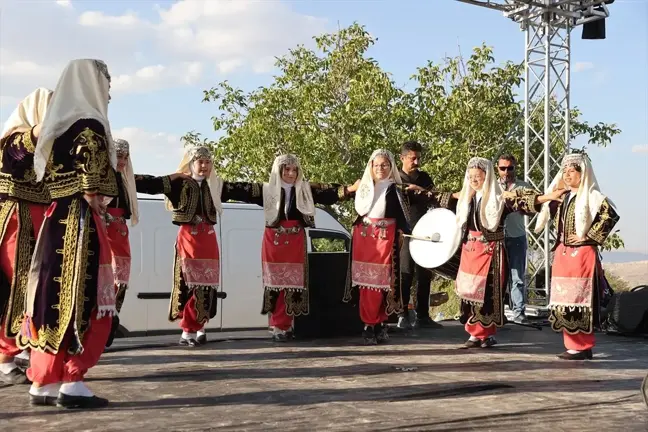 Ürgüp'te 52. Uluslararası Bağ Bozumu Festivali düzenlendi