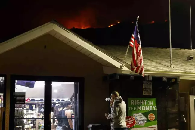 ABD'nin California Eyaletinde Büyük Orman Yangınları