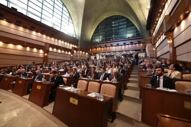 İBB'nin spor tesislerinde ücretlere yüzde 150 zam