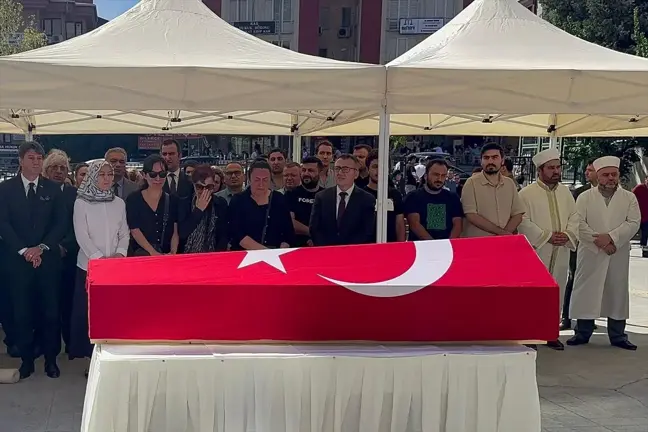 Hakim Erdoğan Ayata için Bakırköy Adliyesi'nde tören düzenlendi