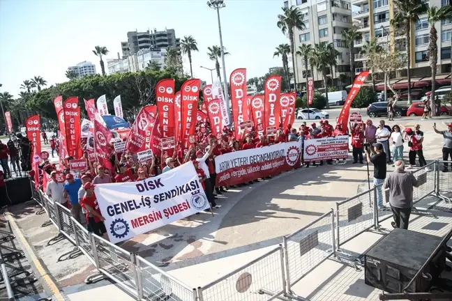 DİSK Genel Başkanı Arzu Çerkezoğlu Mersin'de İşçilerle Buluştu