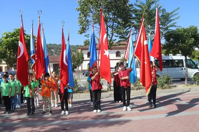 Taşova'da İlköğretim Haftası Programı Düzenlendi