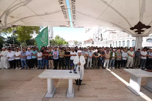 İşgal altındaki Batı Şeria'da öldürülen Ayşenur Ezgi Eygi için gıyabi cenaze namazı kılındı