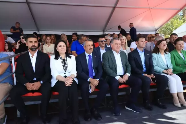 Edirne'de Balkan Kürek Şampiyonası Devam Ediyor