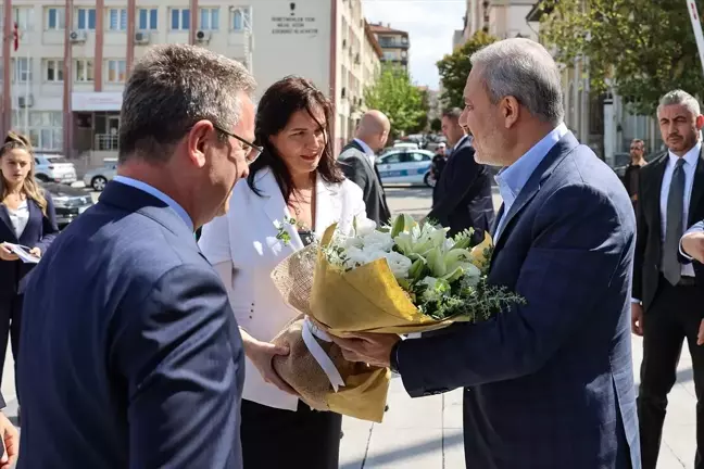 Dışişleri Bakanı Hakan Fidan Manisa'da Çeşitli Ziyaretler Gerçekleştirdi