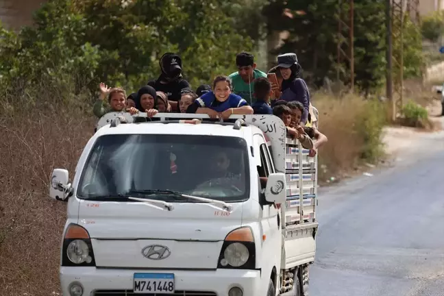 İsrail Ordusunun 'Zorla Tahliye' Bildirileri Üzerine 150 Suriyeli Göçmen Bölgeden Ayrıldı