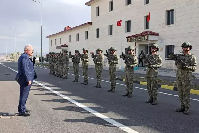 Milli Savunma Bakanı Yaşar Güler Bayburt'ta Denetlemelerde Bulundu