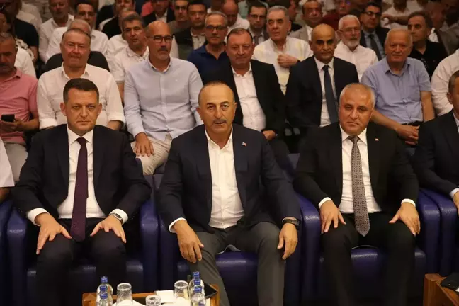 Çavuşoğlu: 'Alanya ve Antalya için Hizmetler Siyaset Üstüdür'