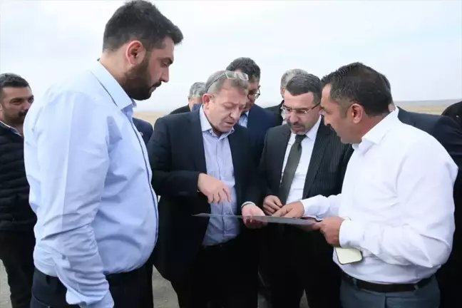 Kars'taki Köy Yolları Yenileniyor