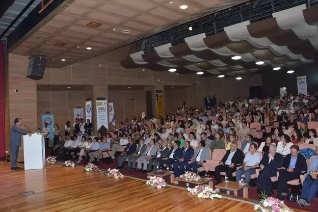 Dicle Üniversitesi'nde EDUCongress2024 Başladı