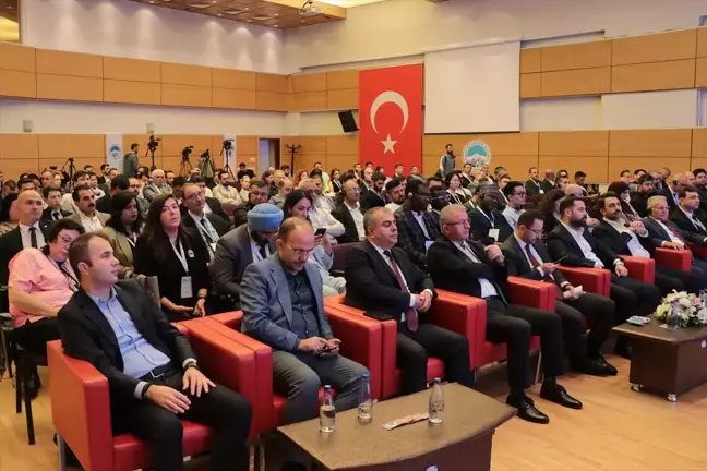 Kayseri'de Temiz Enerjili Araçlar Konferansı Düzenlendi