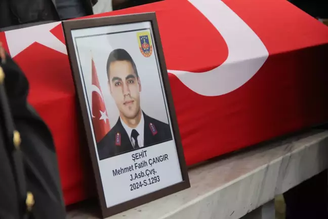 Şehit Jandarma Astsubay Çavuş Mehmet Fatih Çangır, Sakarya'da Son Yolculuğuna Uğurlandı