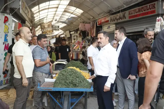 Hatay Valisi Masatlı, Uzun Çarşı Esnafını Ziyaret Etti