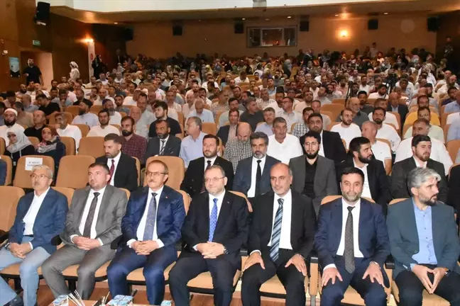 Malatya'da 'Peygamber ve Şahsiyet İnşası' Konferansı Gerçekleşti