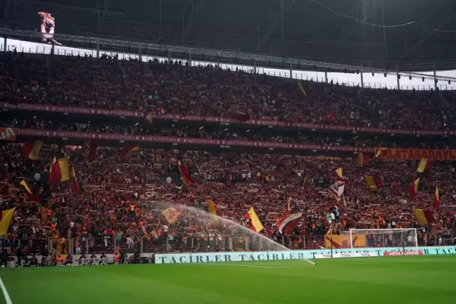 Galatasaray PAOK maçı bilet fiyatları! GS PAOK maçı biletleri satışa çıktı mı?