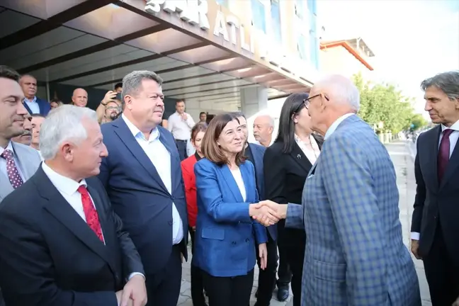 AK Parti Genel Başkan Yardımcısı Yılmaz Edirne'de Partililerle Bir Araya Geldi