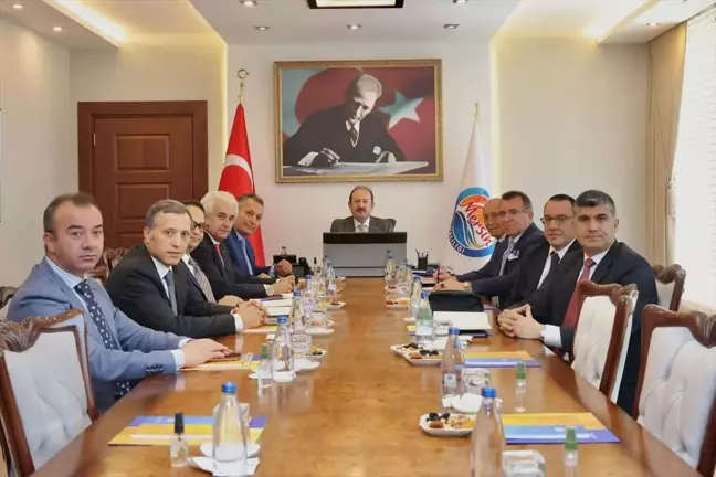 Mersin'de Vali Pehlivan Başkanlığında Hizmet Değerlendirme Toplantısı