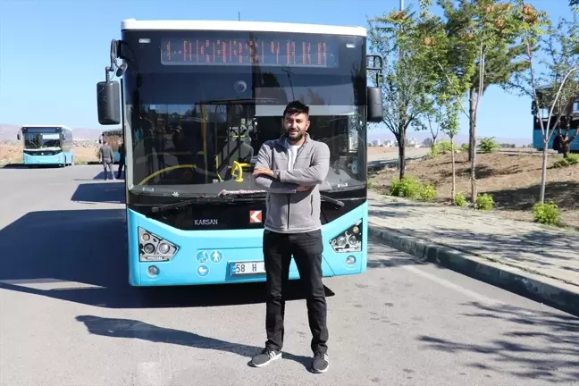 Sivas'ta Şoförden Örnek Davranış: Rahatsızlanan Yolcuyu Hastaneye Götürdü