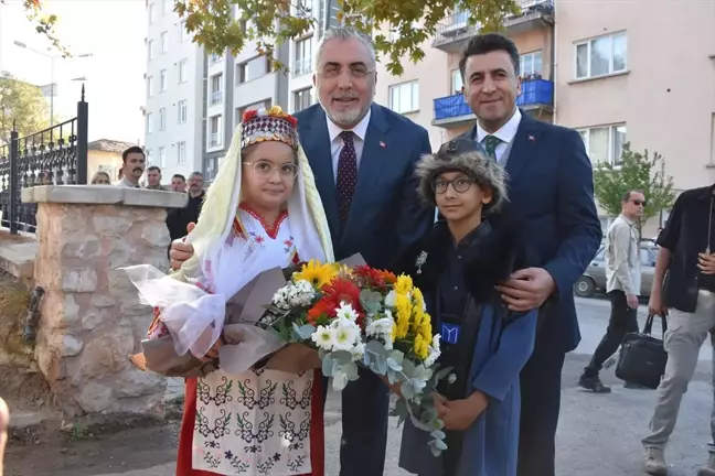 Bakan Işıkhan: Türkiye Yüzyılı İçin Ekonomik ve Sosyal Kalkınma Vurgusu