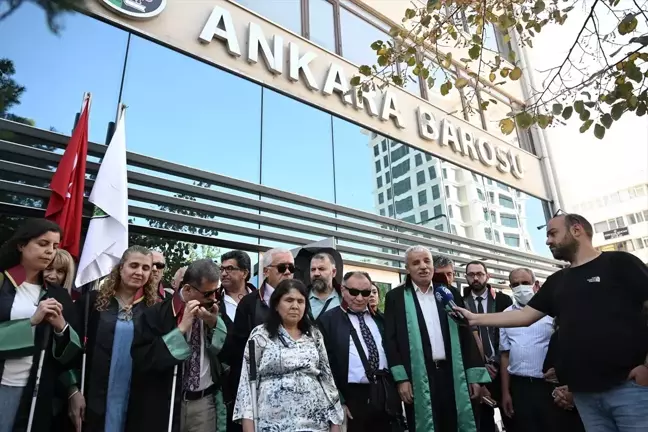 Görme Engelli Avukatlar, Ankara Barosu'nun Kitap Tarama Faaliyetini Protesto Etti