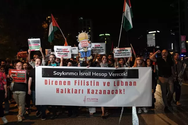 İstanbul'da Filistin ve Lübnan İçin Protestsolar