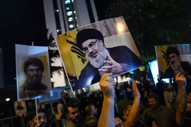 İstanbul'da Hizbullah Lideri Nasrallah'ın Ölümü Protesto Edildi