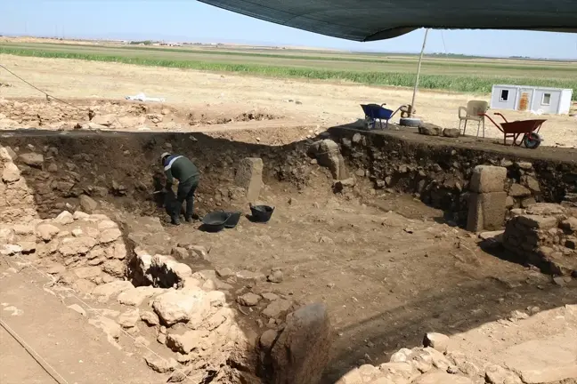 Şanlıurfa'da 10 Bin Yıl Öncesine Ait Süs Eşyaları Bulundu