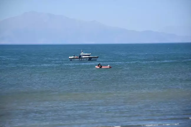 Van'da Kaybolan Üniversite Öğrencisi Rojin Kabaiş İçin Arama Çalışmaları Devam Ediyor