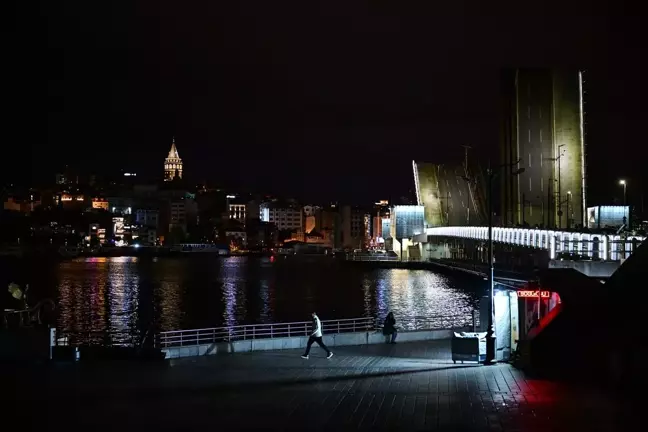 Galata ve Atatürk Köprüleri Gece Bakım Çalışmaları İçin Trafiğe Kapandı