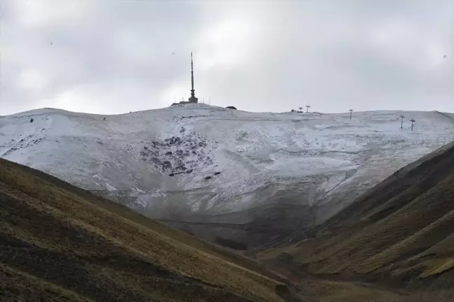 Palandöken Kayak Merkezi'nde Kar Yağışı