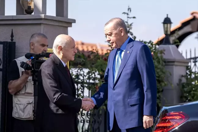 Cumhurbaşkanı Erdoğan, MHP Genel Başkanı Bahçeli ile görüştü