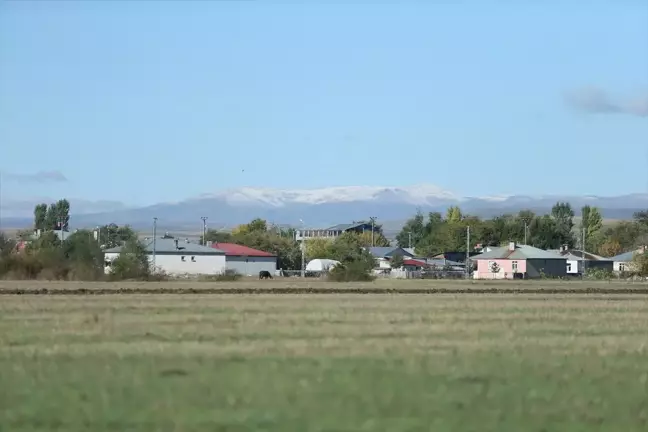 Kars'ın Yüksek Kesimlerine Kar Yağdı