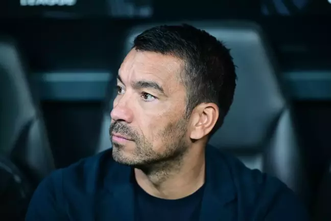 Beşiktaş Teknik Direktörü Van Bronckhorst Beşiktaş- Frankfurt maçı sonrası ne dedi?