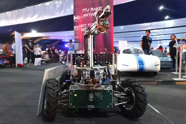 İTÜ Rake Takımı'nın Otonom Arama Kurtarma Robotu TEKNOFEST'te Ödüller Kazandı