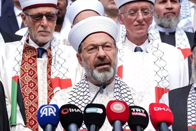 Diyanet İşleri Başkanı Erbaş, din adamları ile 