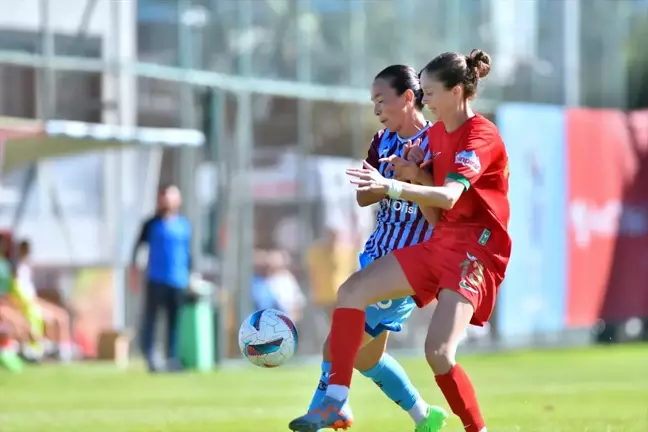 Trabzonspor Kadın Futbol Takımı, Amed Sportif Faaliyetler'i Yendi