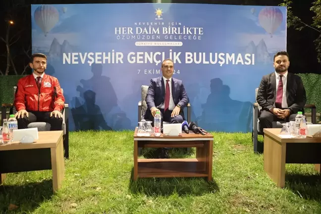 Sanayi ve Teknoloji Bakanı Kacır, Nevşehir'de gençlerle buluştu Açıklaması