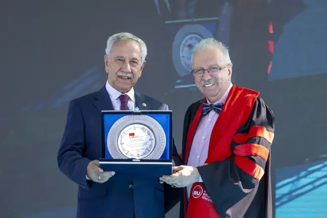 Bülent Arınç, Belek Üniversitesi'nde Dış Politika Üzerine Konuştu