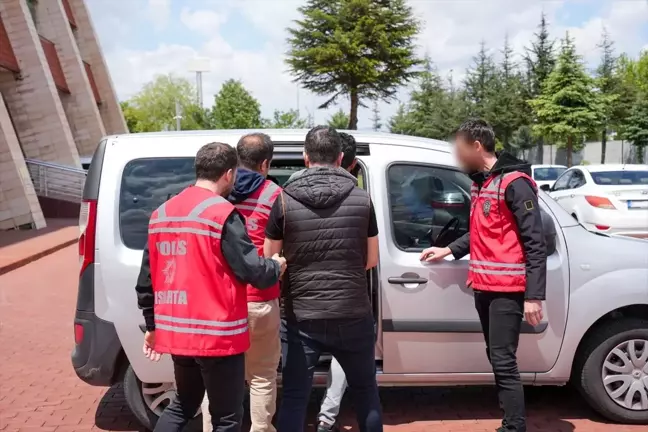 Isparta'da İ imitasyon Bilezik Hırsızlığı: 2 Zanlı Tutuklandı