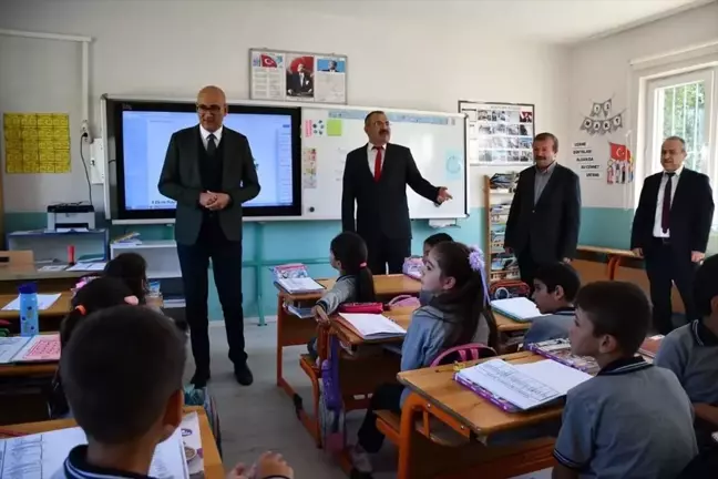 Sorgun Kaymakamı İhsan Emre Aydın Köy ve Okul Ziyaretlerine Devam Ediyor