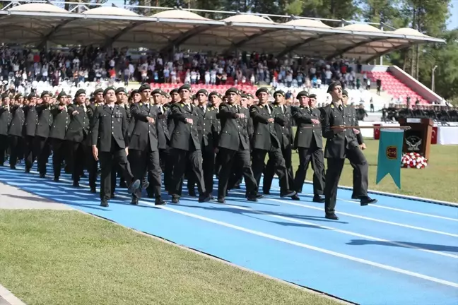 Balıkesir'de 22'nci Dönem Astsubay Adayları Ant İçti