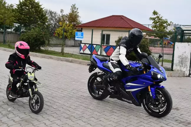 Baba ve Oğul Motosiklet Yarışı için Lisans Aldı