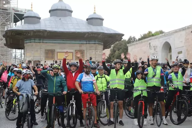 Tarihi Yarımada Bisiklet Turu Rüzgar Gibi Geçti