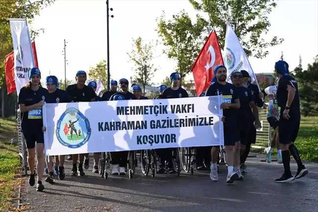 TSK Mehmetçik Vakfı Gazilerle Runkara Yarı Maratonu'nda Koştu